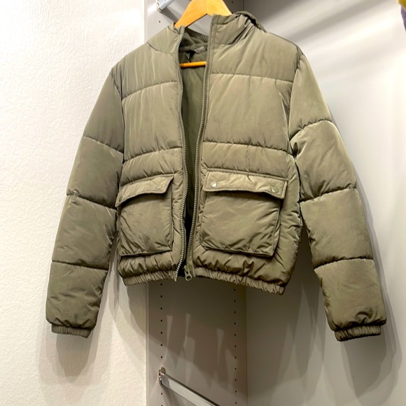 H&M Puffer Jacket - Picture 1 of 6